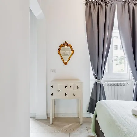 Clemente Xii Repubblica House - 3 Bedroom Apartament Rzym